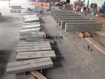 淺談高鉻板錘、耐磨錘頭、耐磨板錘等高鉻鑄鐵